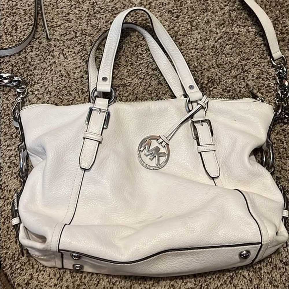 White MK bag with removable cross body strap